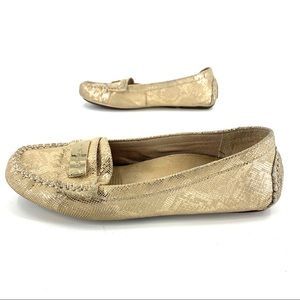 Vionic arch support gold rounded toe flats siz 9.5